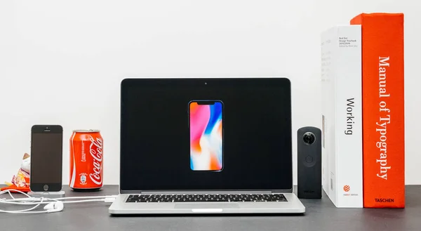 Apple Keynote с новым iphone X 10 — стоковое фото